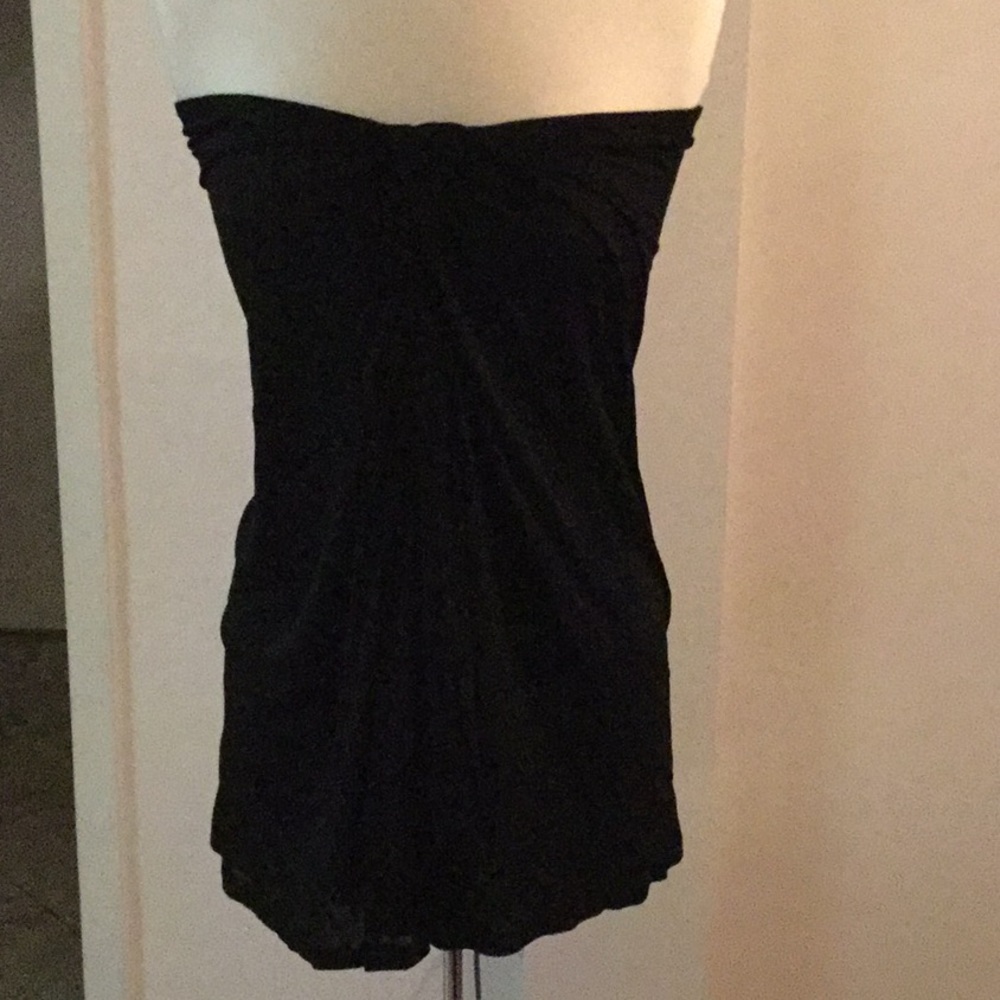 Strapless top